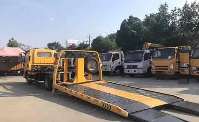 立山区汽车中途维修案例
